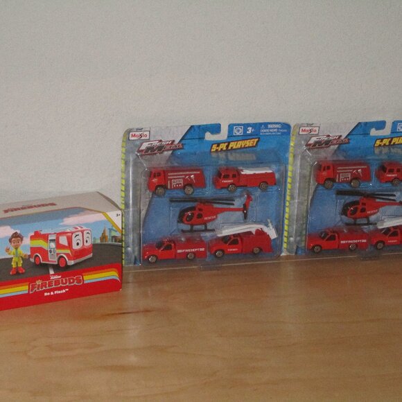 Wholesale Lot of 3 Maisto Fresh Metal Fire Engine Helicopter Ambulance Firebuds - Picture 1 of 4